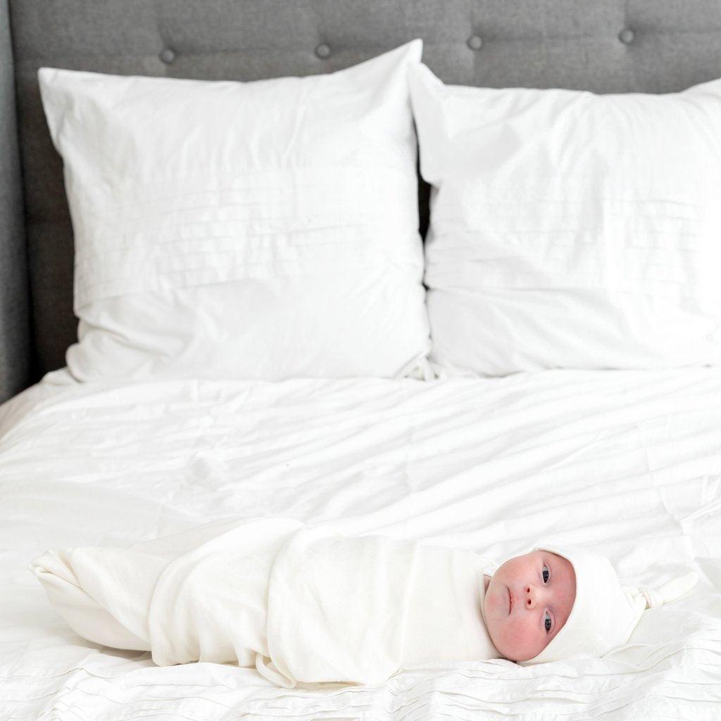 Zestt Organics Baby Blanket- Organic Cotton Newborn Dream Bundle in Soft White
